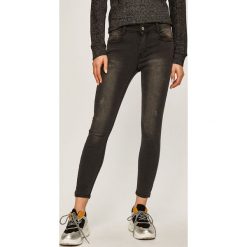 Answear - Jeansy. Szare jeansy damskie ANSWEAR, s, bez wzorów, z elastanu. W wyprzedaży za 89,90 zł.