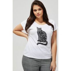 T-shirt z nadrukiem. Czarne t-shirty damskie Moodo, z nadrukiem, z bawełny, klasyczne, z okrągłym kołnierzem. Za 29,99 zł.