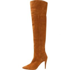 Pura Lopez Kozaki na obcasie suede chestnut. Brązowe kowbojki damskie Pura Lopez, z materiału, na obcasie. W wyprzedaży za 1091,35 zł.