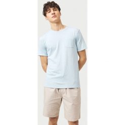 O'Neill Essentials Koszulka Niebieski. Niebieskie podkoszulki męskie O'Neill, xl, bez wzorów, z bawełny, z krótkim rękawem. Za 102,95 zł.