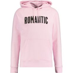 Wood Wood FRED Bluza z kapturem pink. Różowe bluzy męskie rozpinane marki Wood Wood, s, z bawełny, z kapturem. W wyprzedaży za 441,75 zł.
