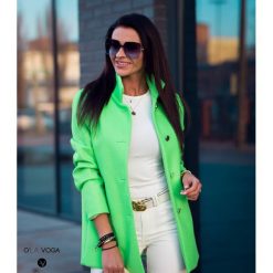 Płaszcz SPRING zieleń. Żółte płaszcze damskie Divinostyle, s, bez wzorów, z poliesteru. W wyprzedaży za 109,00 zł.