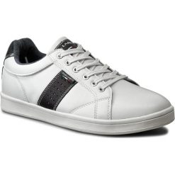 Sneakersy GINO LANETTI - MP07-16901-01 Biały. Białe sneakersy męskie marki Gino Lanetti, na co dzień, bez wzorów, ze skóry ekologicznej, klasyczne, bez zapięcia. Za 119,99 zł.