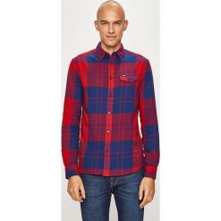 Wrangler - Koszula. Czerwone koszule męskie Wrangler, s, bez wzorów, z bawełny, klasyczne, z klasycznym kołnierzykiem, z długim rękawem. W wyprzedaży za 129,90 zł.