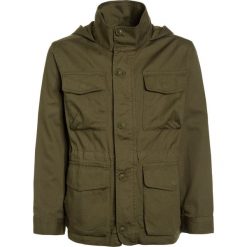 J.CREW Parka chateau olive. Zielone kurtki dziewczęce marki J.CREW, z bawełny. Za 239,00 zł.