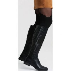 Czarne Kozaki Please Chose Me. Czarne buty zimowe damskie vices, na płaskiej podeszwie. Za 139,99 zł.