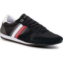 Sneakersy TOMMY HILFIGER - Essential Mesh Runner FM0FM02666 Black BDS. Czarne sneakersy męskie TOMMY HILFIGER, na co dzień, bez wzorów, z zamszu, eleganckie, bez zapięcia. Za 359,00 zł.