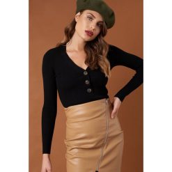 Swetry damskie: NA-KD Trend Sweter z guzikami - Black