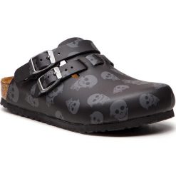 Klapki BIRKENSTOCK - Kay Kids 1010464 M Mystic Skulls Black. Czarne sandały chłopięce marki Birkenstock, ze skóry ekologicznej, bez zapięcia. W wyprzedaży za 189,00 zł.