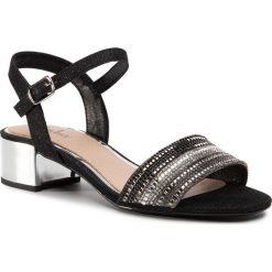 Sandały MENBUR - 20756 Black 0001. Czarne klapki damskie Menbur, bez wzorów, z materiału, bez obcasa. W wyprzedaży za 259,00 zł.
