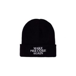 BEANIE MPCA 3 BLACK. Czarne czapki męskie Pogo, z aplikacjami, klasyczne. Za 59,00 zł.