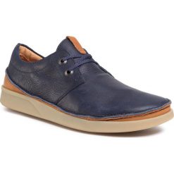 Półbuty CLARKS - Oakland Lace 261464717 Navy Leather. Niebieskie półbuty męskie Clarks, na co dzień, bez wzorów, ze skóry, bez zapięcia. W wyprzedaży za 329,00 zł.