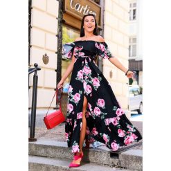 Sukienka SHANINA. Sukienki damskie Sukienka SHANINA, s, bez wzorów, bez kołnierzyka, bez rękawów, długie. W wyprzedaży za 59,00 zł.
