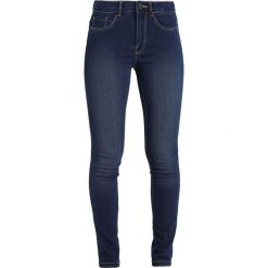 Jeansy damskie: Vero Moda Petite VMSEVEN Jeans Skinny Fit medium blue denim