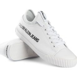 Trampki Calvin Klein Jeans. Białe trampki i tenisówki damskie bez wzorów, z jeansu, bez zapięcia. Za 319,00 zł.