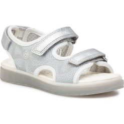 Sandały GEOX - J S.Blikk G.B J928UB 0ASAJ C1007 S Silver. Szare sandały dziewczęce Geox, ze skóry ekologicznej, bez zapięcia. W wyprzedaży za 189,00 zł.