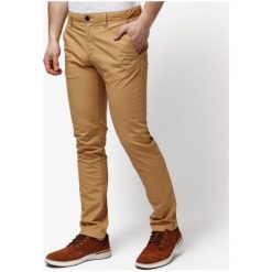 Timberland Spodnie Sargent Lake Slw Stretch Poplin Slim Chin , beżowy, rozmiar 32/32. Brązowe spodnie męskie Timberland, na co dzień, na lato, s, bez wzorów, z elastanu, klasyczne. W wyprzedaży za 239,99 zł.