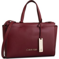 Torebka CALVIN KLEIN - Enfold Med Tote K60K605620 XCL. Czerwone torebki klasyczne damskie Calvin Klein, bez wzorów, ze skóry ekologicznej, klasyczne, bez dodatków. Za 579,00 zł.
