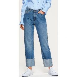Jeansy STRAIGHT - Niebieski. Niebieskie jeansy męskie marki Cropp. W wyprzedaży za 49,99 zł.