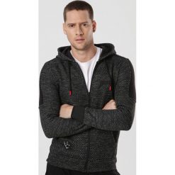 Czarna Bluza Larainoe. Czarne bluzy męskie Born2be, xl, bez wzorów, bez kołnierzyka, bez rękawów, bez kaptura. Za 79,99 zł.