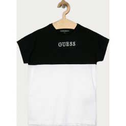 Guess Jeans - T-shirt dziecięcy 116-175 cm. Zielone bluzki dziewczęce Guess Jeans, z aplikacjami, z bawełny, z okrągłym kołnierzem, z krótkim rękawem, krótkie, bez kaptura. Za 119,90 zł.