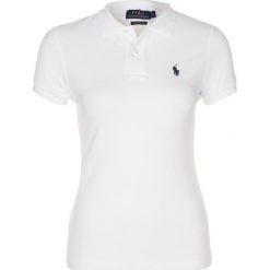 Polo Ralph Lauren SKINNY FIT Koszulka polo white. Białe bluzki damskie marki Polo Ralph Lauren, xl, z bawełny, polo. Za 389,00 zł.