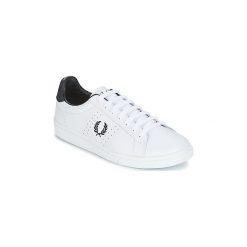 Buty Fred Perry B721. Białe trampki męskie Fred Perry, bez wzorów, bez zapięcia. Za 458,10 zł.