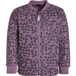 Mikkline Kurtka przejściowa very grape. Fioletowe kurtki chłopięce przejściowe marki mikk-line, z materiału. W wyprzedaży za 135,20 zł.