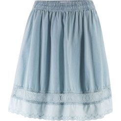 Spódnica dżinsowa z gumką i koronką bonprix jasnoniebieski. Niebieskie spódniczki damskie bonprix, w koronkowe wzory, z koronki. Za 99,99 zł.