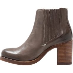Shabbies Amsterdam Ankle boot grey. Szare botki damskie skórzane marki Shabbies Amsterdam. Za 1009,00 zł.