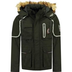Kurtka zimowa "Bars" w kolorze khaki. Brązowe płaszcze męskie Geographical Norway Men, na zimę, xl, z aplikacjami, bez kaptura. W wyprzedaży za 389,95 zł.