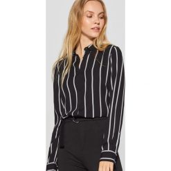 Koszula w pionowe pasy - Czarny. Czarne koszule damskie marki Cropp, l. Za 69,99 zł.