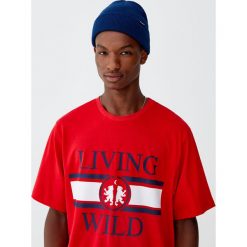 Koszulka „Pools”. Zielone koszulki męskie Pull&Bear, m, bez wzorów, bez kołnierzyka, z krótkim rękawem, krótkie. Za 39,90 zł.