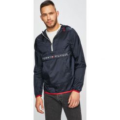 Tommy Hilfiger - Kurtka. Niebieskie płaszcze męskie TOMMY HILFIGER, xl, bez wzorów, z tkaniny, krótkie, z kapturem. W wyprzedaży za 569,90 zł.