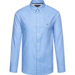 Koszula TOMMY HILFIGER MW0MW12158. Niebieskie koszule męskie TOMMY HILFIGER, m, bez wzorów, casualowe, bez kołnierzyka, bez rękawów. W wyprzedaży za 229,00 zł.