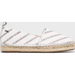 Karl Lagerfeld - Espadryle. Białe espadryle damskie KARL LAGERFELD, bez wzorów, ze skóry, bez obcasa, na obcasie. W wyprzedaży za 469,90 zł.