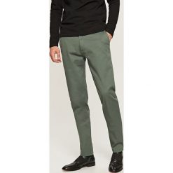 Chinosy męskie: Chinosy slim – Khaki