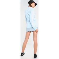 Bluzy damskie: Obey Clothing NOVEL Bluza dusty baby blue