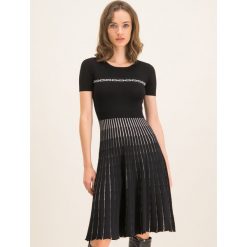 Sukienka dzianinowa Pinko Infine AI- 19-20 BLK01 1G149D Y5N2. Czarne sukienki damskie Pinko, xs, bez wzorów, z wiskozy, bez kołnierzyka, bez rękawów. W wyprzedaży za 529,00 zł.