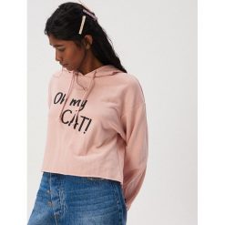 Bluza z kocimi akcentami - Różowy. Różowe bluzy damskie Sinsay, s, bez wzorów, bez rękawów, bez kaptura. Za 39,99 zł.