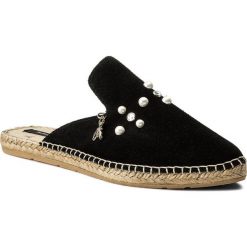 Espadryle PATRIZIA PEPE - 2V7754/A1OC-K330 Glamour Black. Czarne espadryle damskie marki Patrizia Pepe, z aplikacjami, z zamszu, bez obcasa. W wyprzedaży za 389,00 zł.