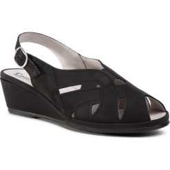 Sandały COMFORTABEL - 710877 Schwarz 1. Czarne klapki damskie Comfortabel, bez wzorów, ze skóry, bez obcasa, na obcasie. Za 209,00 zł.