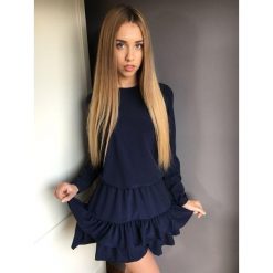 Sukienka PERO. Sukienki damskie Divinostyle, s, bez wzorów, z elastanu, bez kołnierzyka, bez rękawów. Za 139,00 zł.