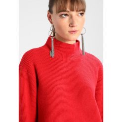 Swetry klasyczne damskie: Finery London EPPING HIGH NECK Sweter cherry red