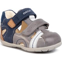Sandały GEOX - B Kaytan B. A B0250A 0CL22 C0665 Grey/Navy. Szare sandały chłopięce Geox, ze skóry, bez zapięcia. Za 239,00 zł.