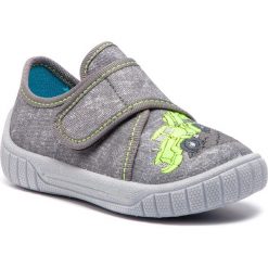 Kapcie SUPERFIT - 4-00278-20 M Grau. Szare sandały chłopięce Superfit, z tworzywa sztucznego, bez zapięcia. W wyprzedaży za 109,00 zł.