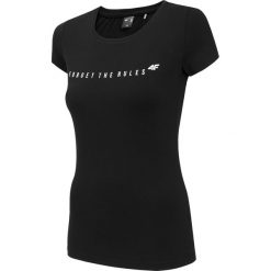 T-shirt damski TSD010 - głęboka czerń. T-shirty damskie 4f, bez wzorów, bez kołnierzyka. W wyprzedaży za 39,99 zł.
