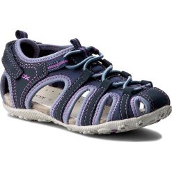 Sandały GEOX - J S.Roxanne C J52D9C 05015 C4064 Navy. Niebieskie sandały dziewczęce Geox, ze skóry ekologicznej, bez zapięcia. W wyprzedaży za 179,00 zł.