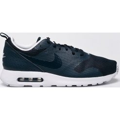 Nike Sportswear - Buty Air Max Tavas. Pomarańczowe bez kategorii marki Nike Sportswear, z materiału. W wyprzedaży za 379,90 zł.