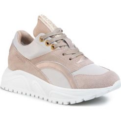 Sneakersy BOGNER - New Malaga 4 A 201-2952 Beige 32. Brązowe półbuty damskie Bogner, bez wzorów, ze skóry, bez obcasa, na płaskiej podeszwie, bez zapięcia. W wyprzedaży za 739,00 zł.